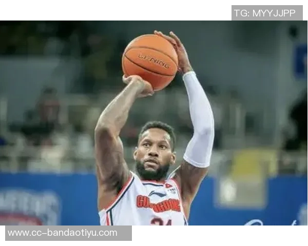 猛龙主场灯光闪烁引发混乱开赛仅40秒便暂停比赛 猛龙主场灯光闪烁引发混乱开赛仅40秒便暂停比赛