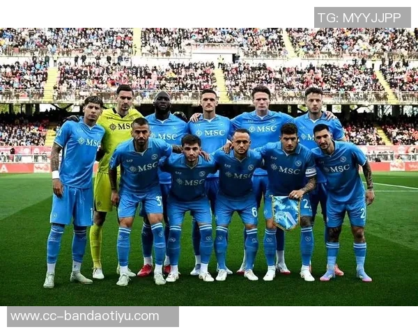 那不勒斯伤情更新洛博特卡与波利塔诺双双遭遇肌肉撕裂困扰