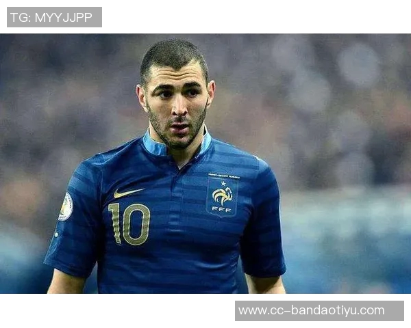 克里斯坦特谈国家队入选:表现出色是晋级世界杯的关键因素 克里斯坦特谈国家队入选:表现出色是晋级世界杯的关键因素